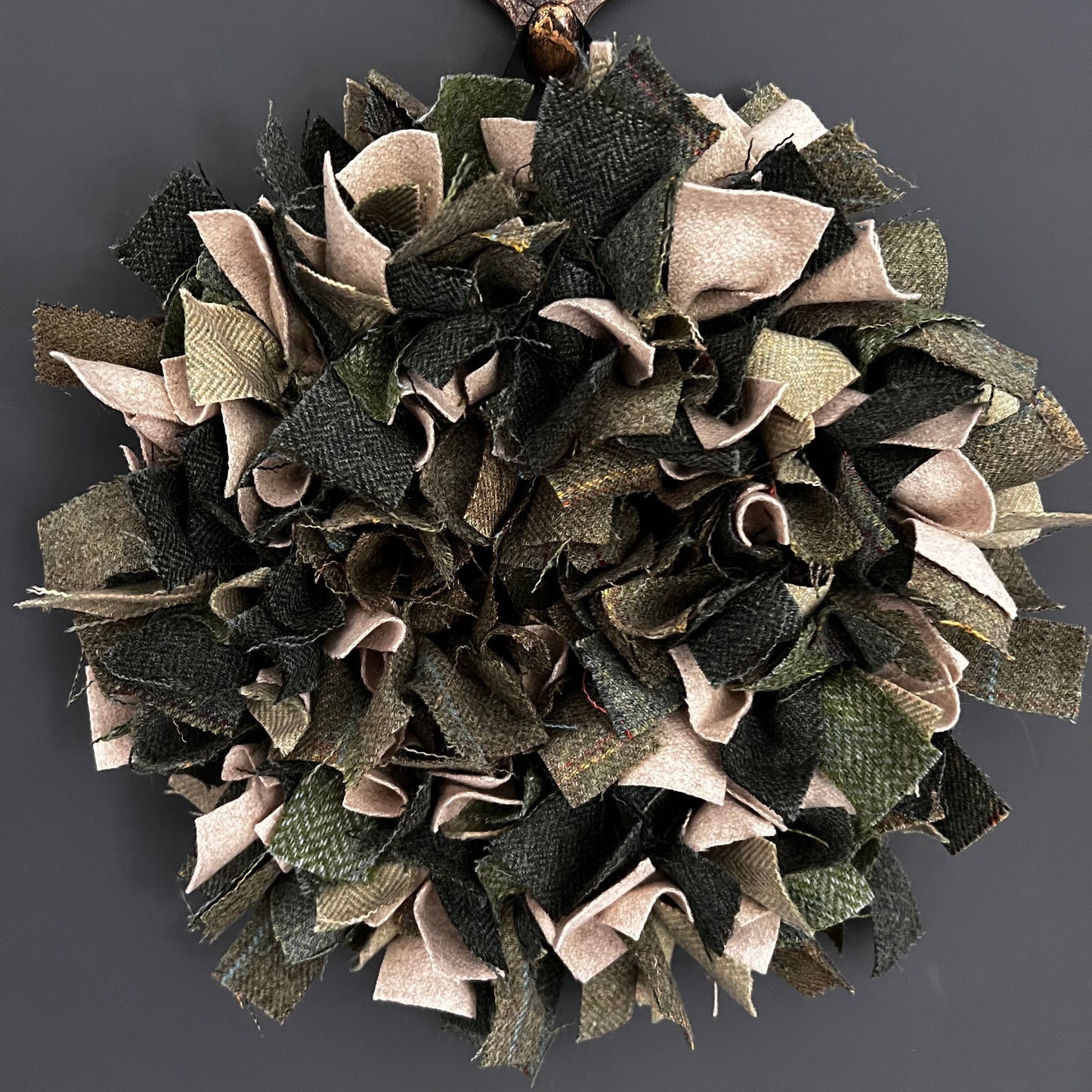 Luxury Tweed Christmas wreath ‘Merry Christmas everyone’